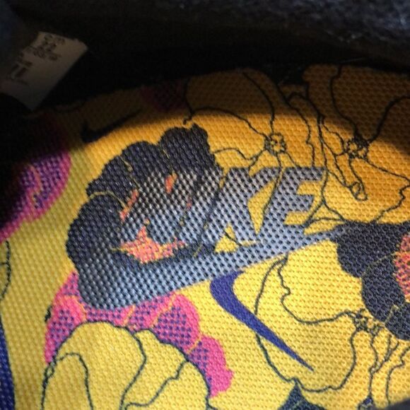 Nike Classic Cortez LX Floral Pack Gold EUC 5 - Picture 9 of 13